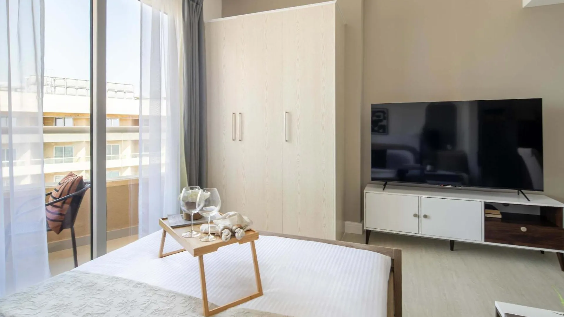 Apartament Frank Porter - Lakeside Tower C Dubaj